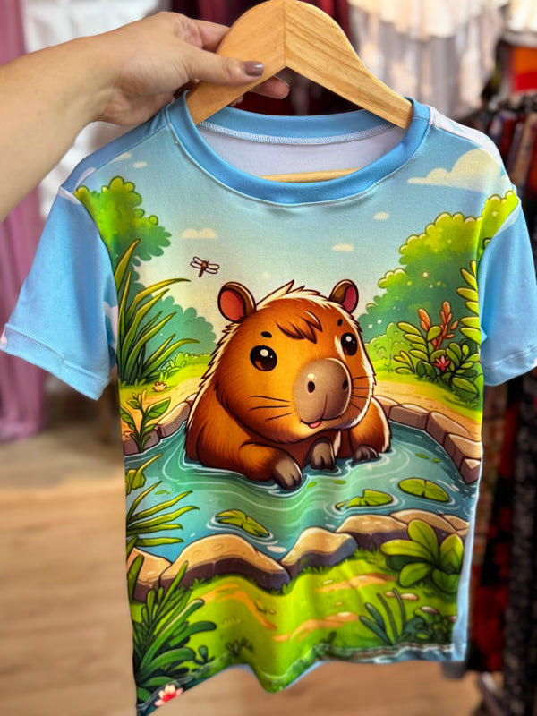 Camiseta capibara bosque