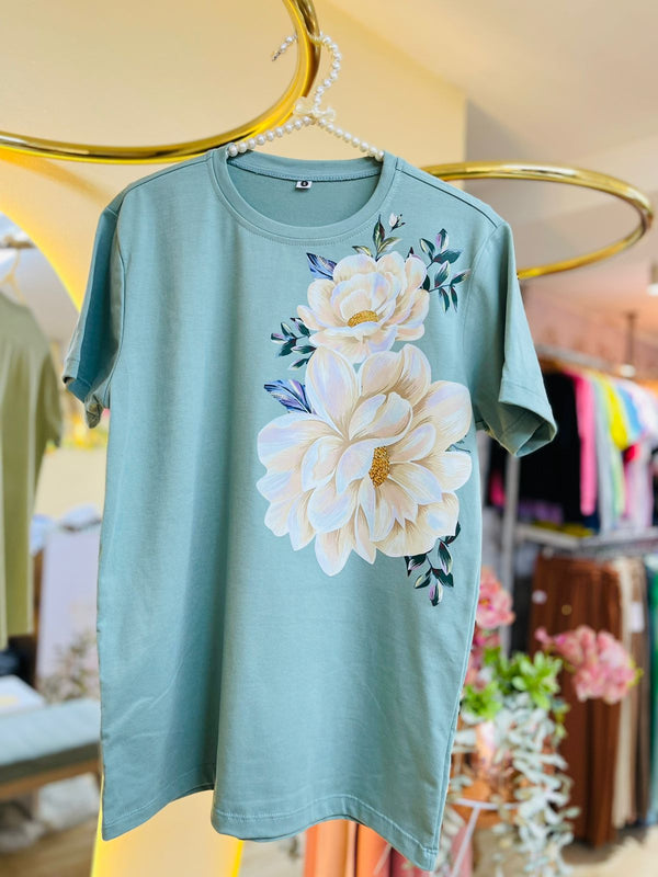 CAMISETA  FLOR VERDE SECO